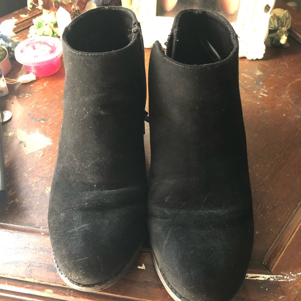 Girls boots